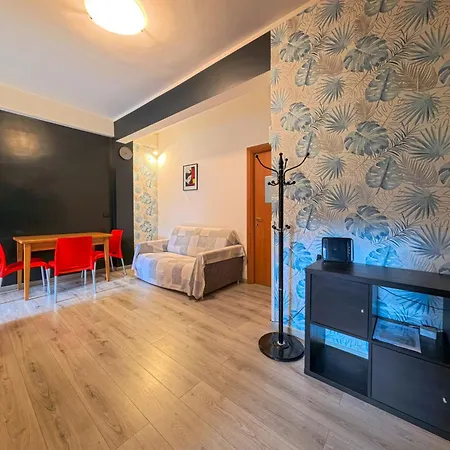 Zeus Apartment